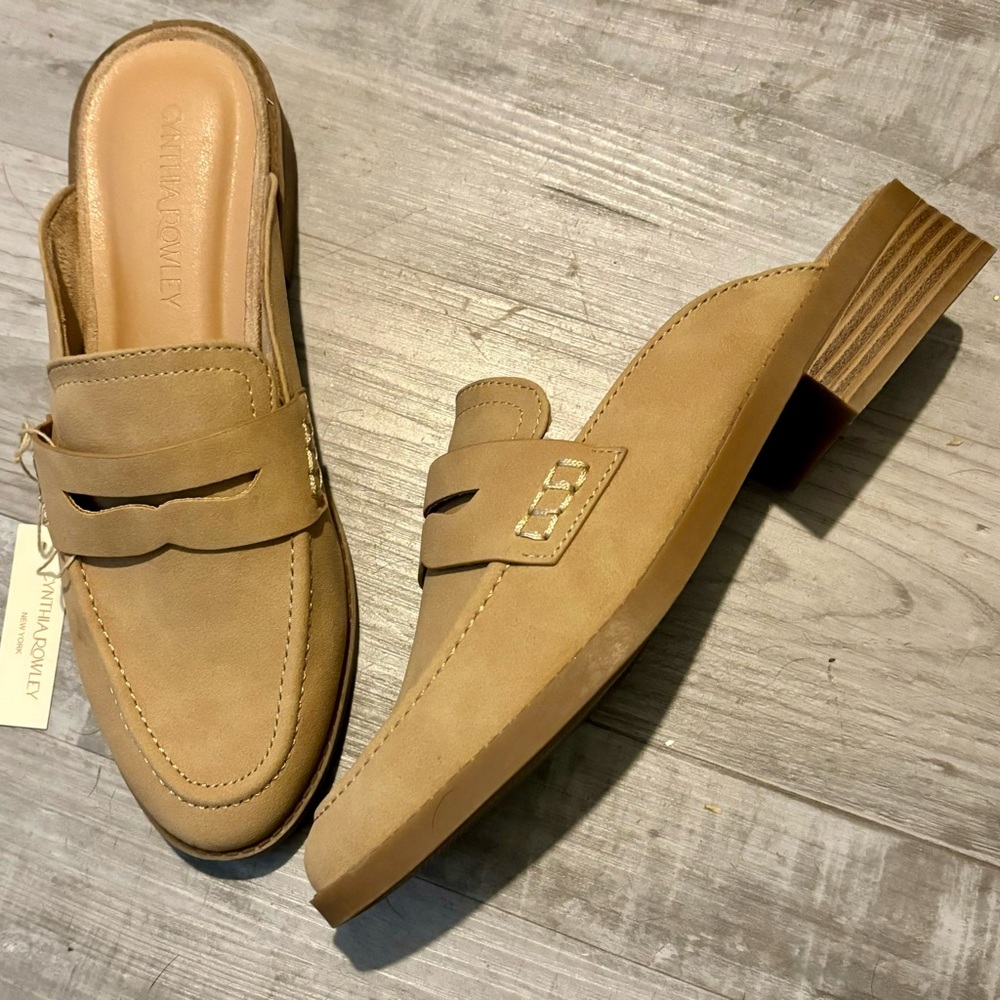 Cynthia Rowley beige suede mules size 7 - Picture 2 of 4